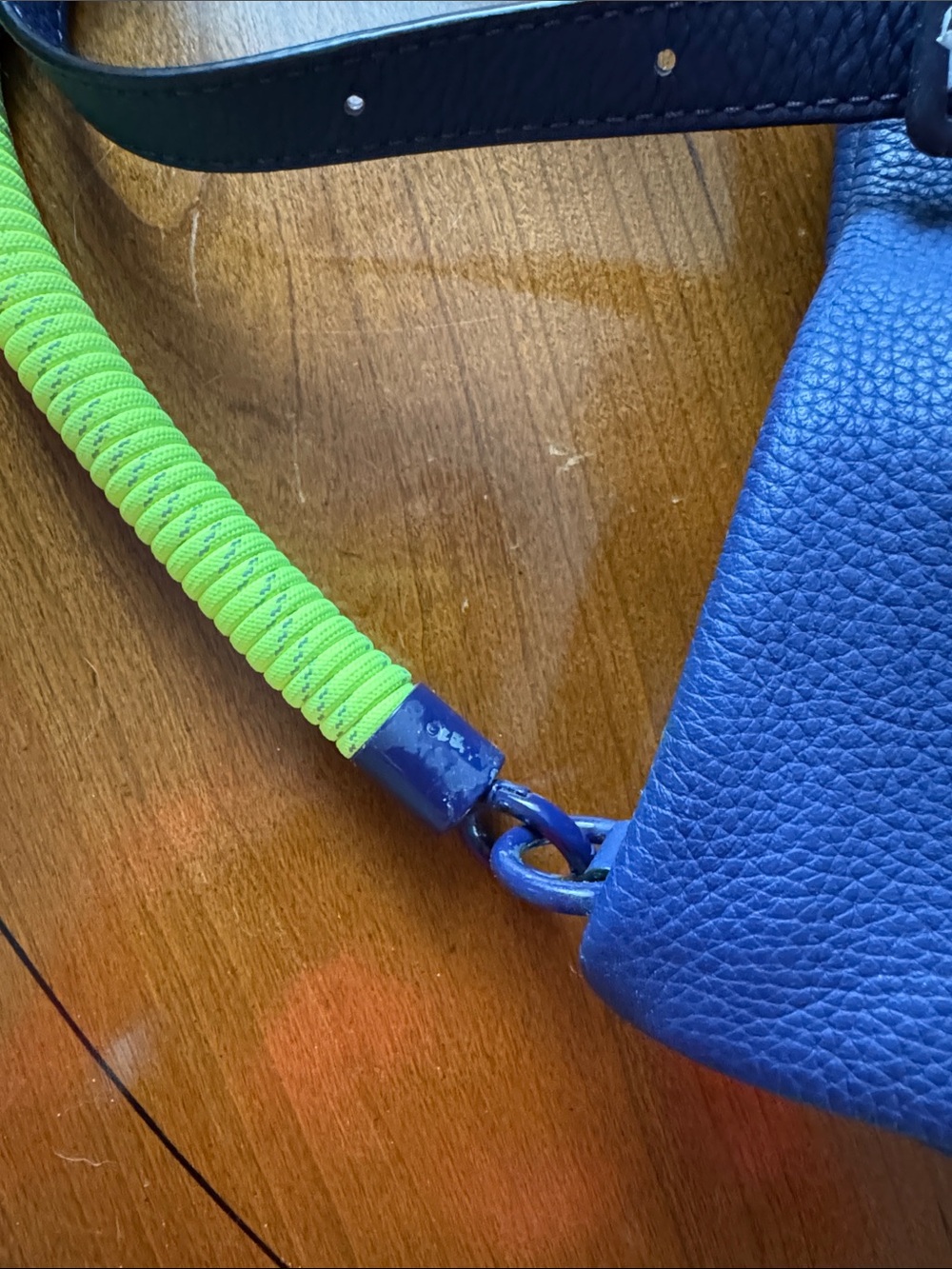 RARE Marc Jacobs “Too Hot To Handle” Leather Hobo Bag - Picture 8 of 12